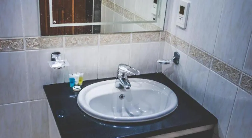 Ocean Beauty Guest House Νεγκόμπο